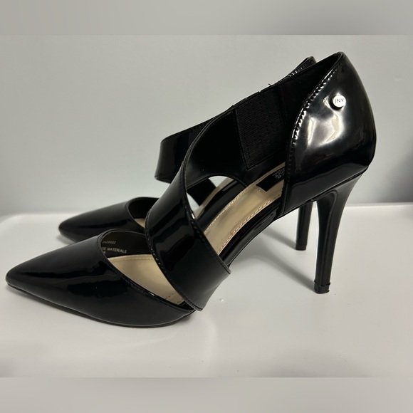 Jones New York Signature Black Patent Heels - Picture 3 of 4
